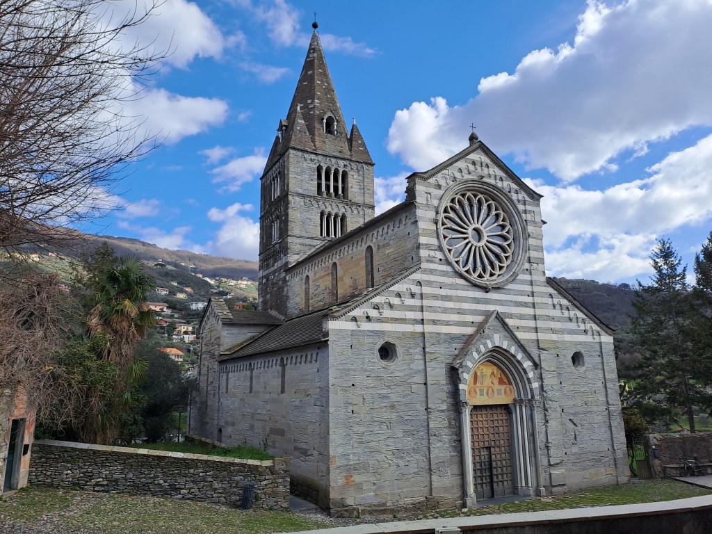 Basilica dei Fieschi – der&nbsp;Hof