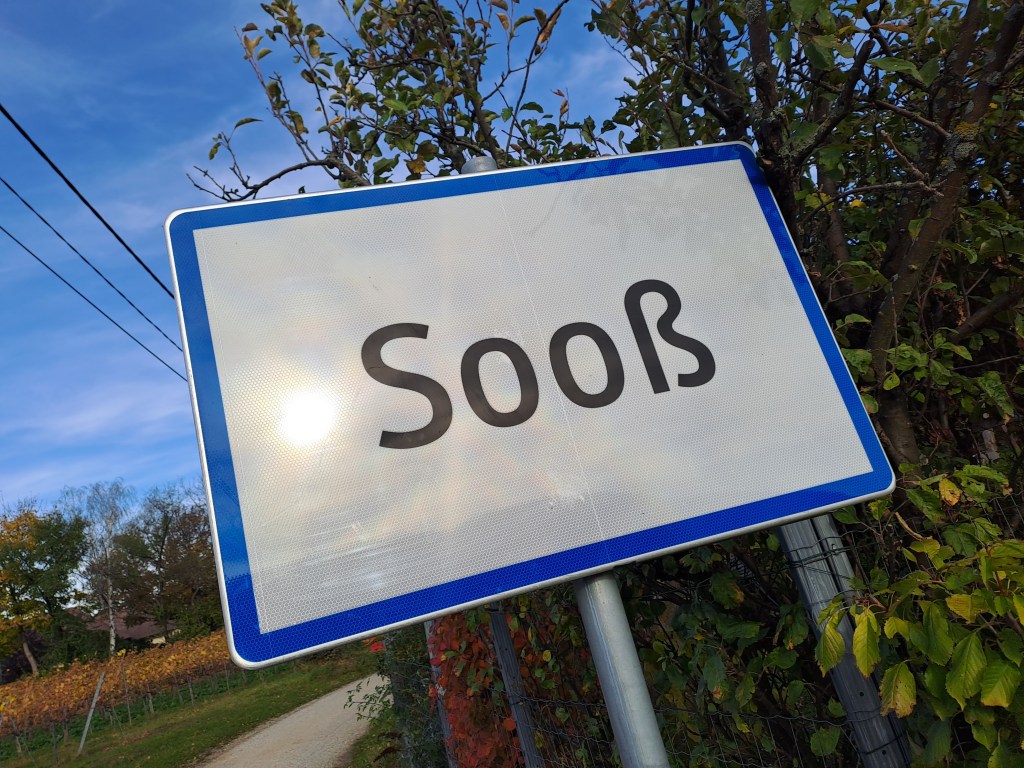 Soos – Roter Wein – Rote&nbsp;Blätter